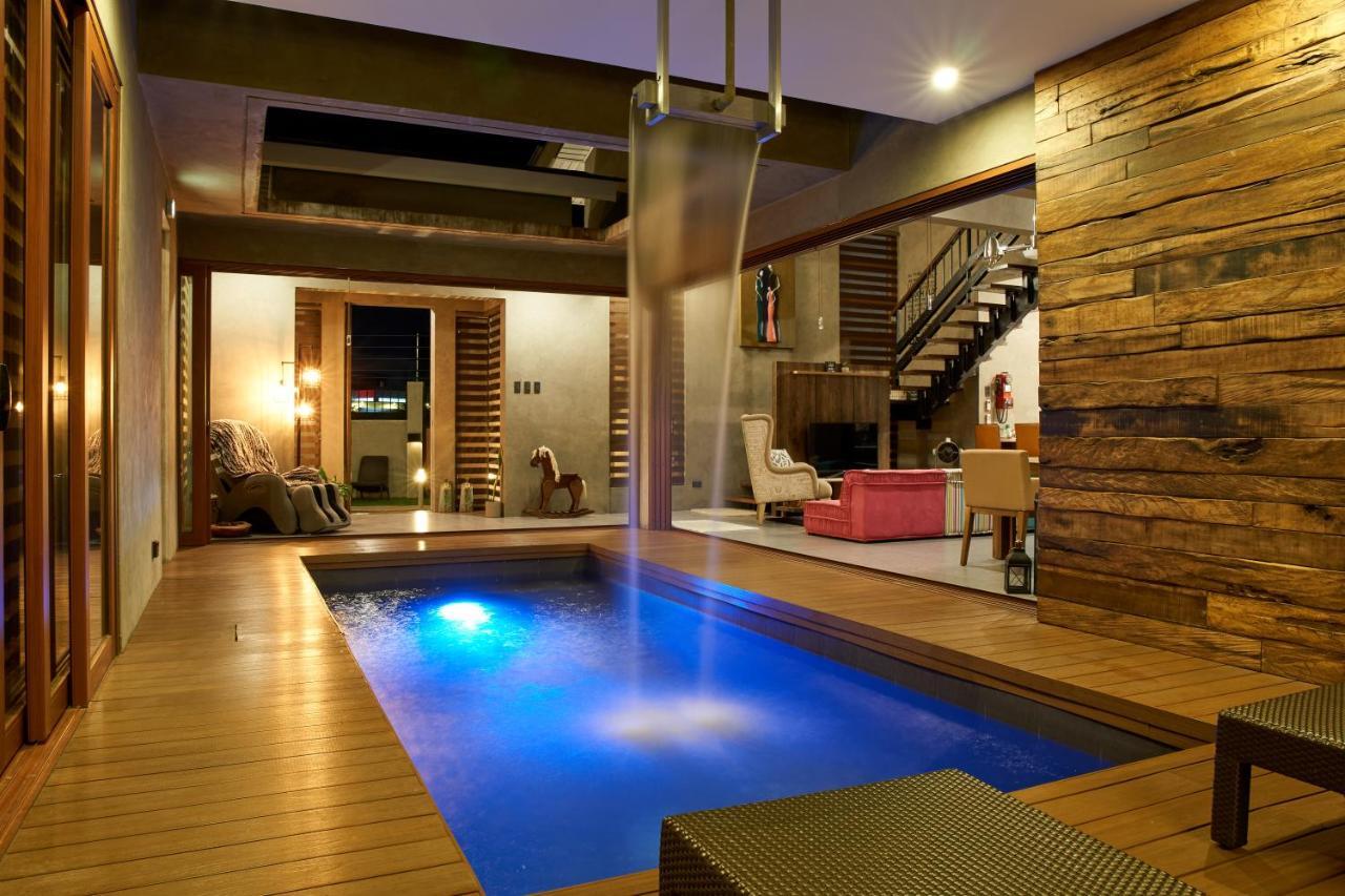 Isla Villa 1 Amazing Waterfall Pool House Near Beach, Bars & Restaurants Lapu-Lapu City Exterior photo