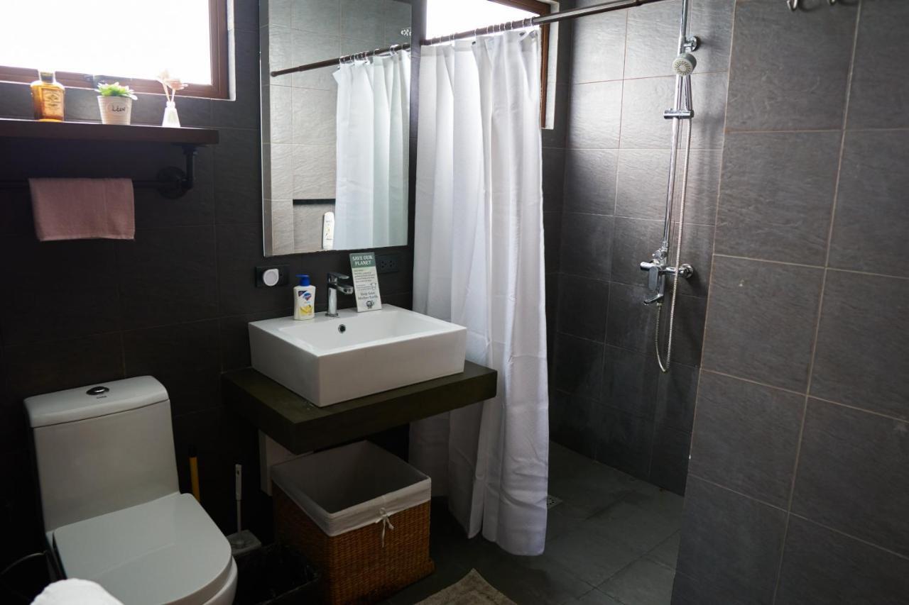 Isla Villa 1 Amazing Waterfall Pool House Near Beach, Bars & Restaurants Lapu-Lapu City Exterior photo